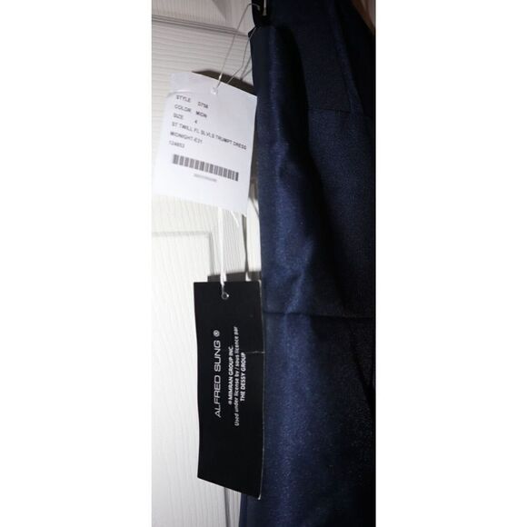 Alfred Sung D758 Women's Sz 4 Midnight Surplice Satin Twill Trumpet Dress $242 - Picture 3 of 8